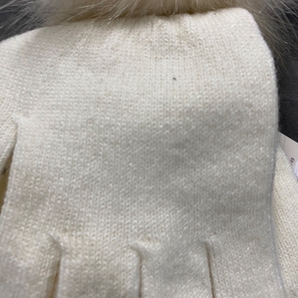 White Bling Hat & Glove Set - Picture 7 of 9